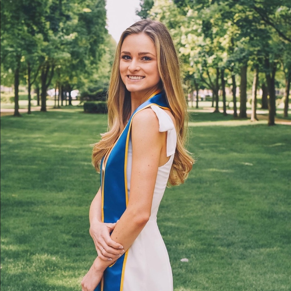 Meet your Posher, Molly